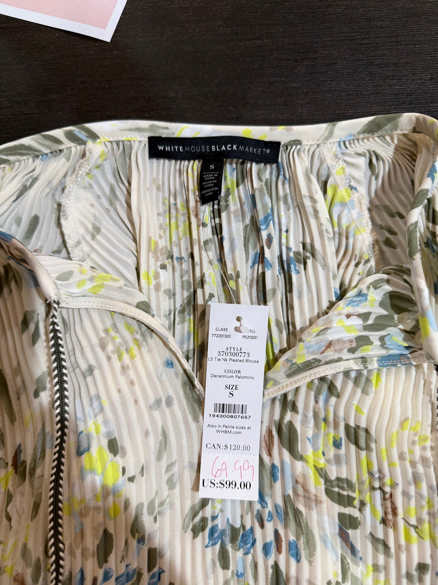White House Black Market NWT Blouse - Size Small