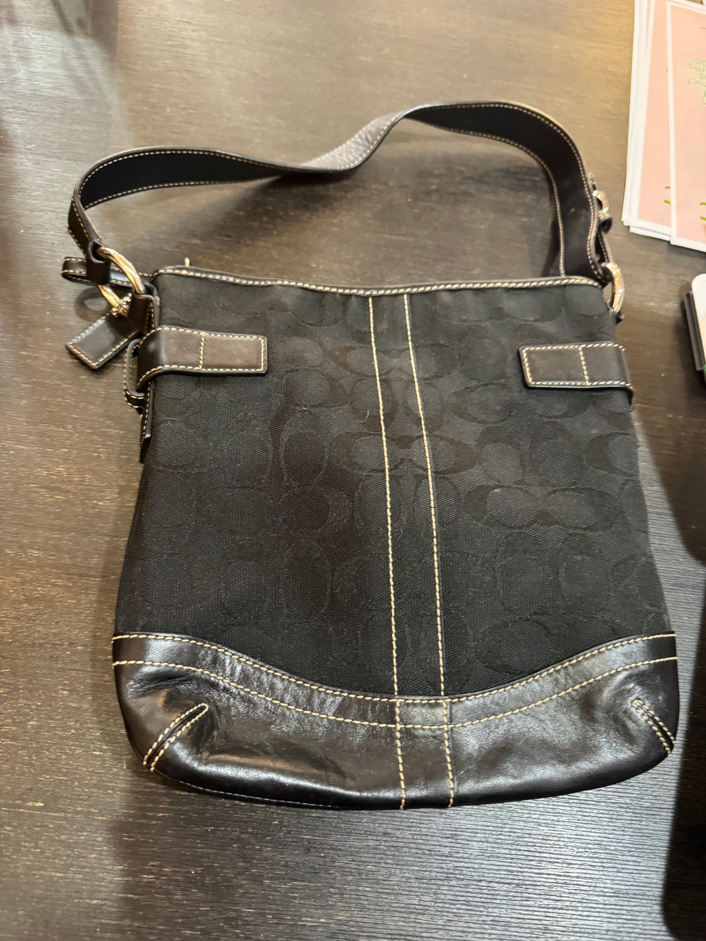 COACH Black Shoulder Bag - PreLoved