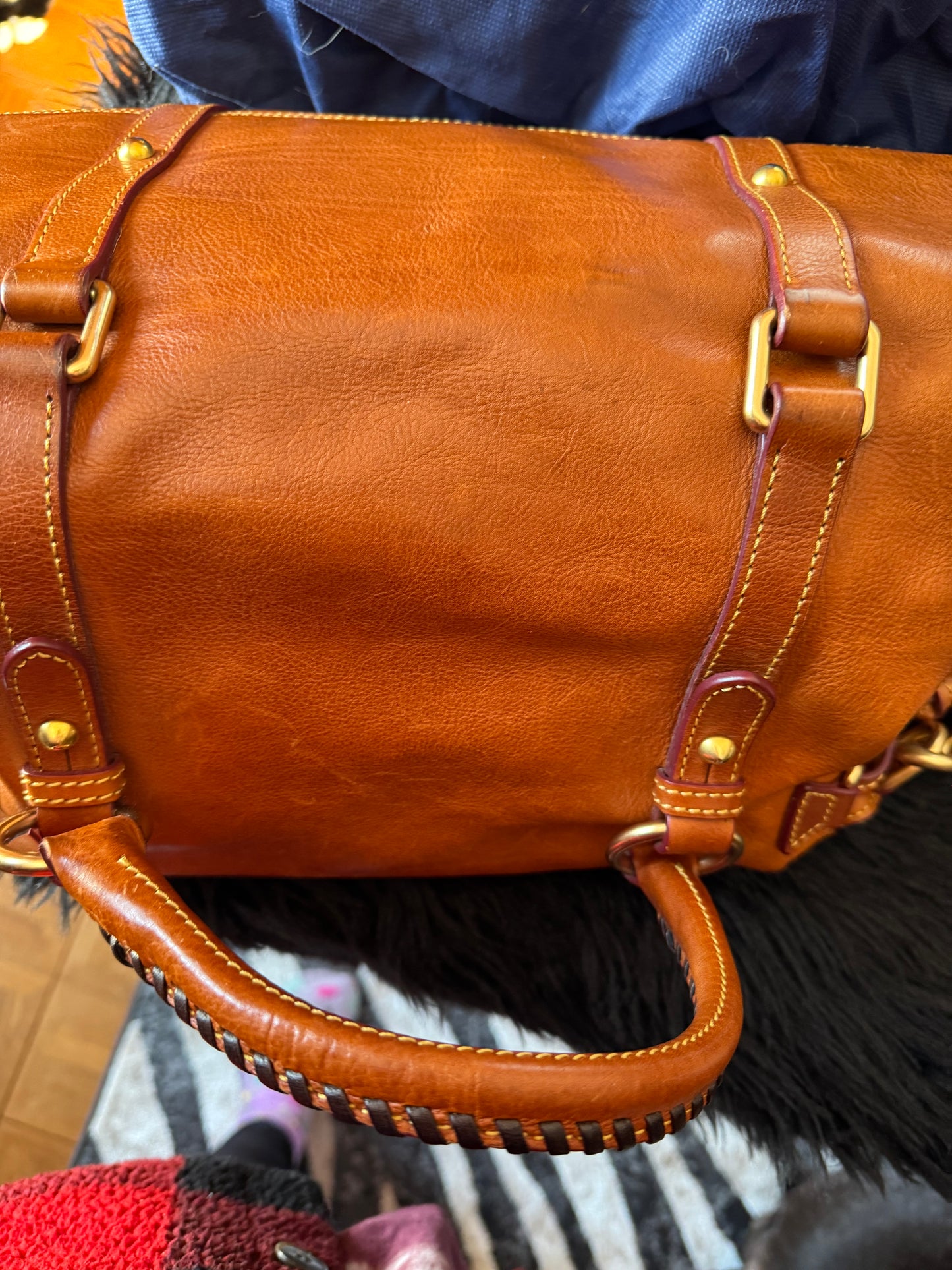 Great condition Dooney & Burke satchel