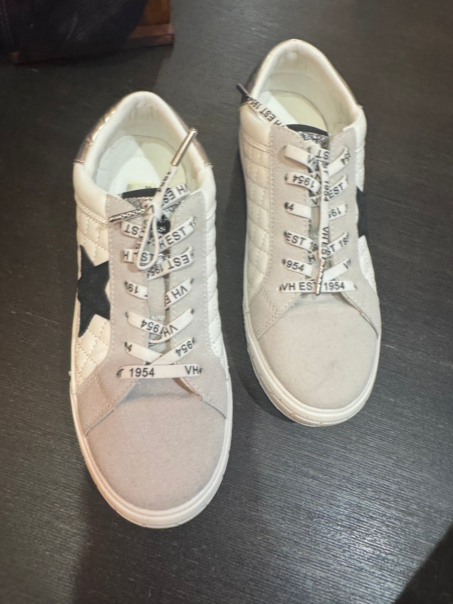 Vintage Havana Size 7 - Great condition