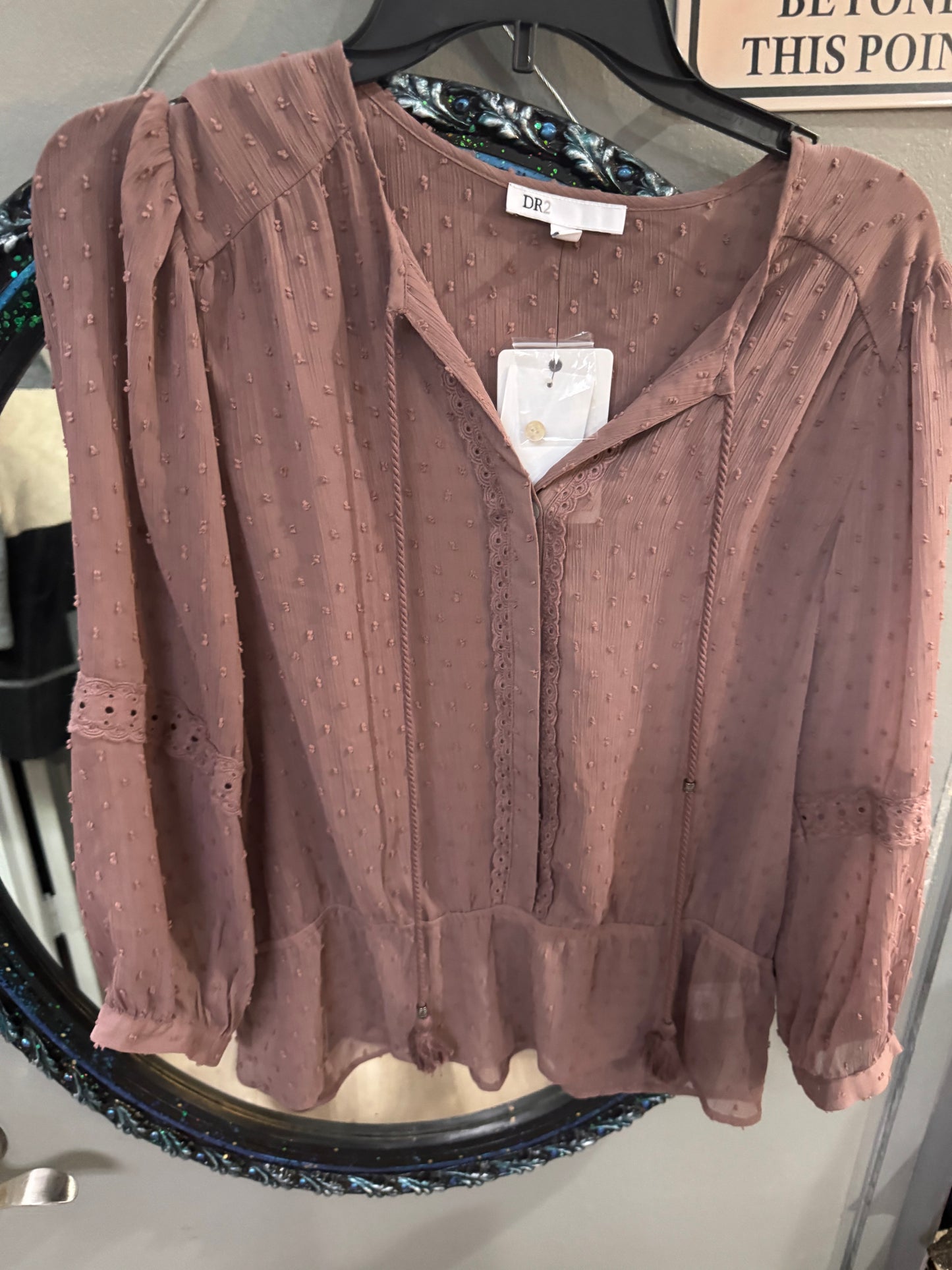 DR2 Women’s Blouse - Size medium - NWT