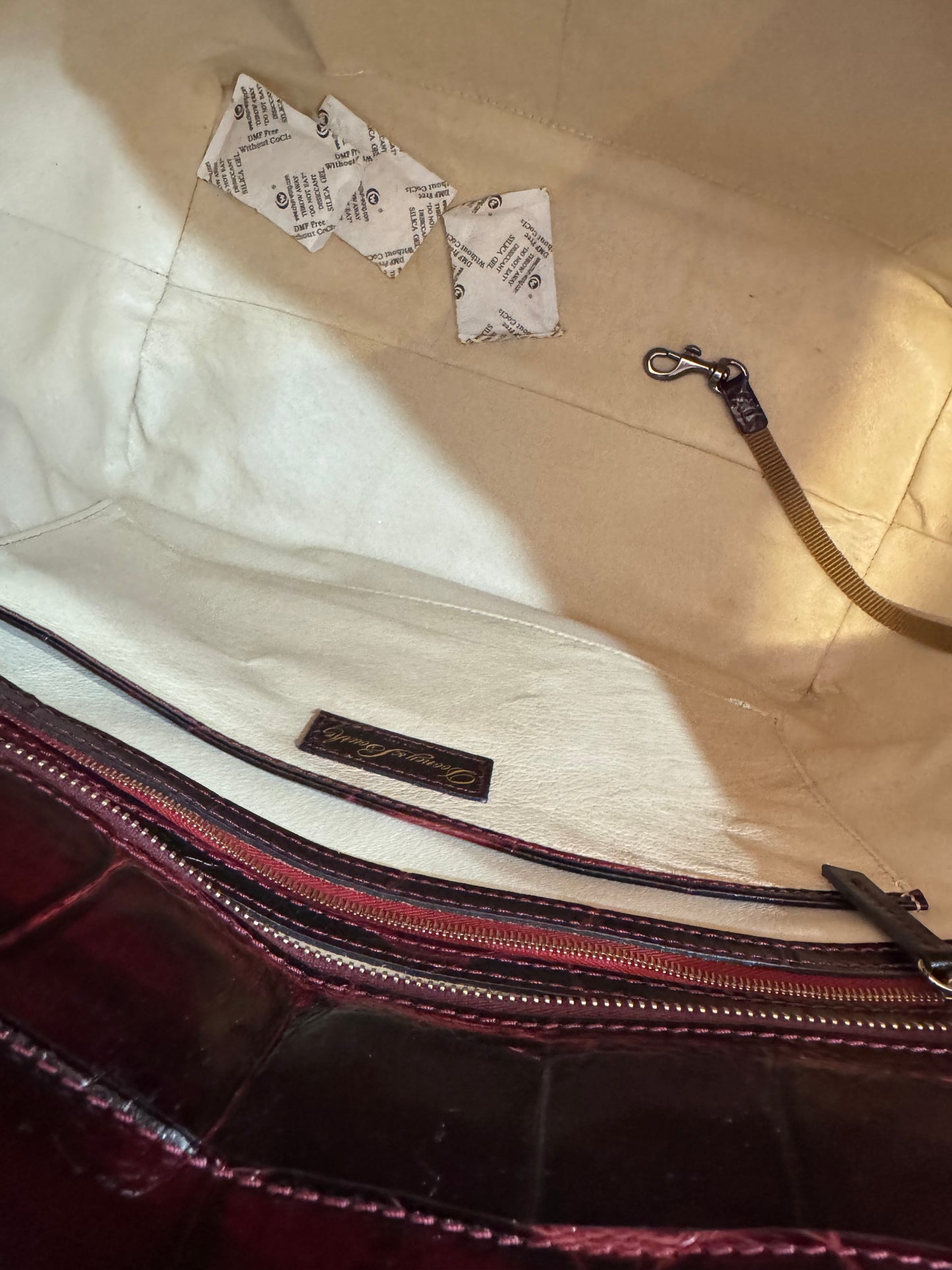 Large maroon Dooney & Burke great condition tote