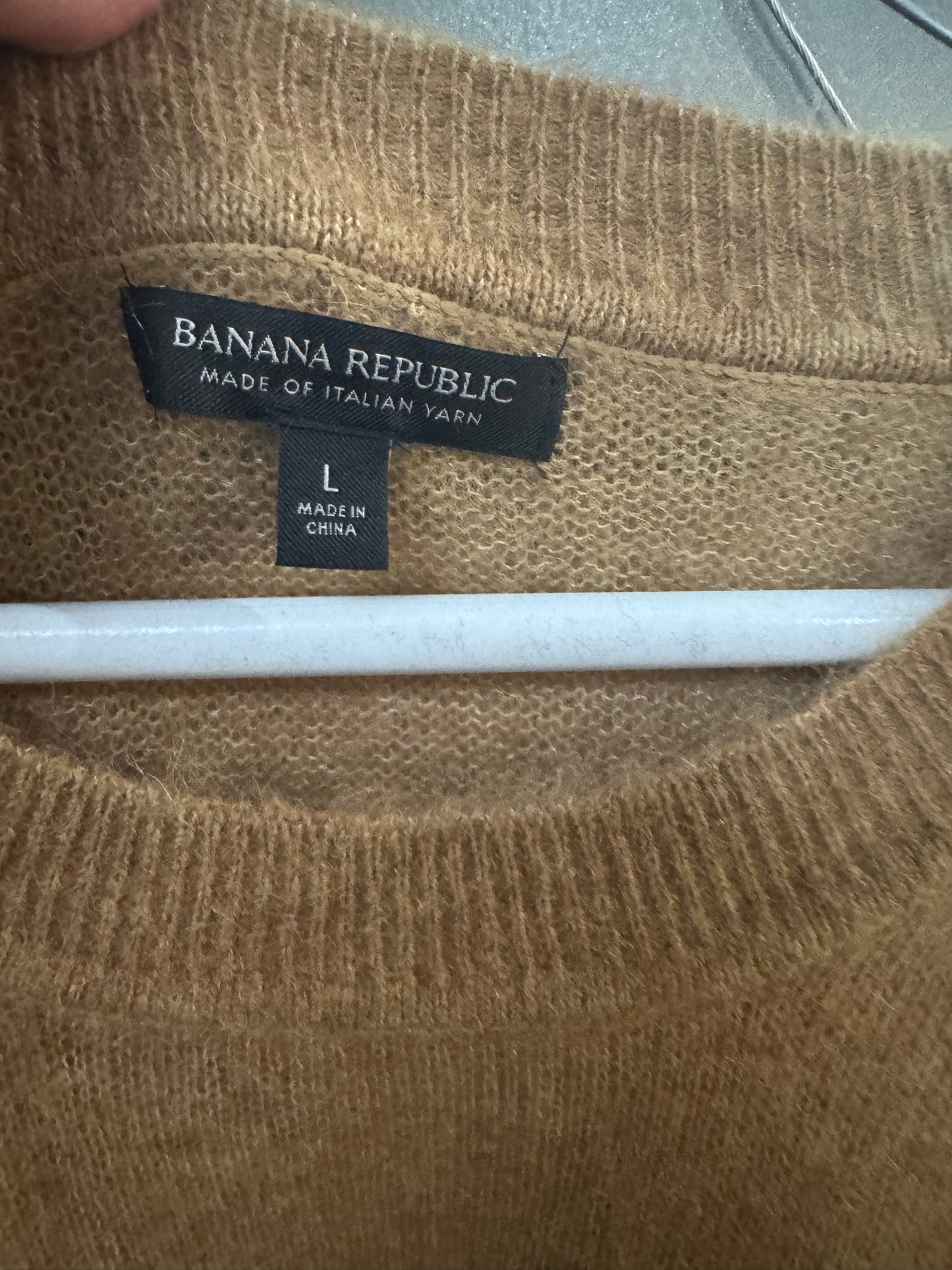 Banana Republic Women’s Sweater - Size Large