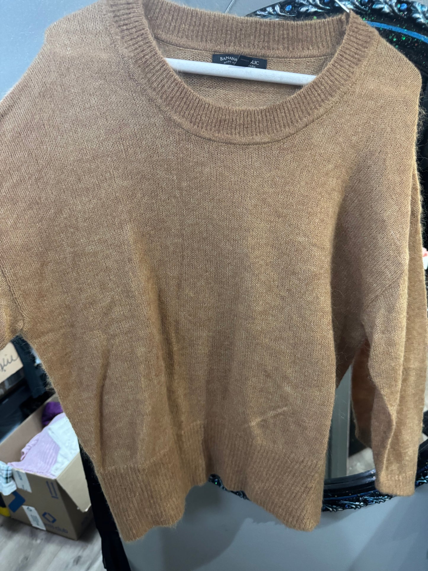 Banana Republic Women’s Sweater - Size Large