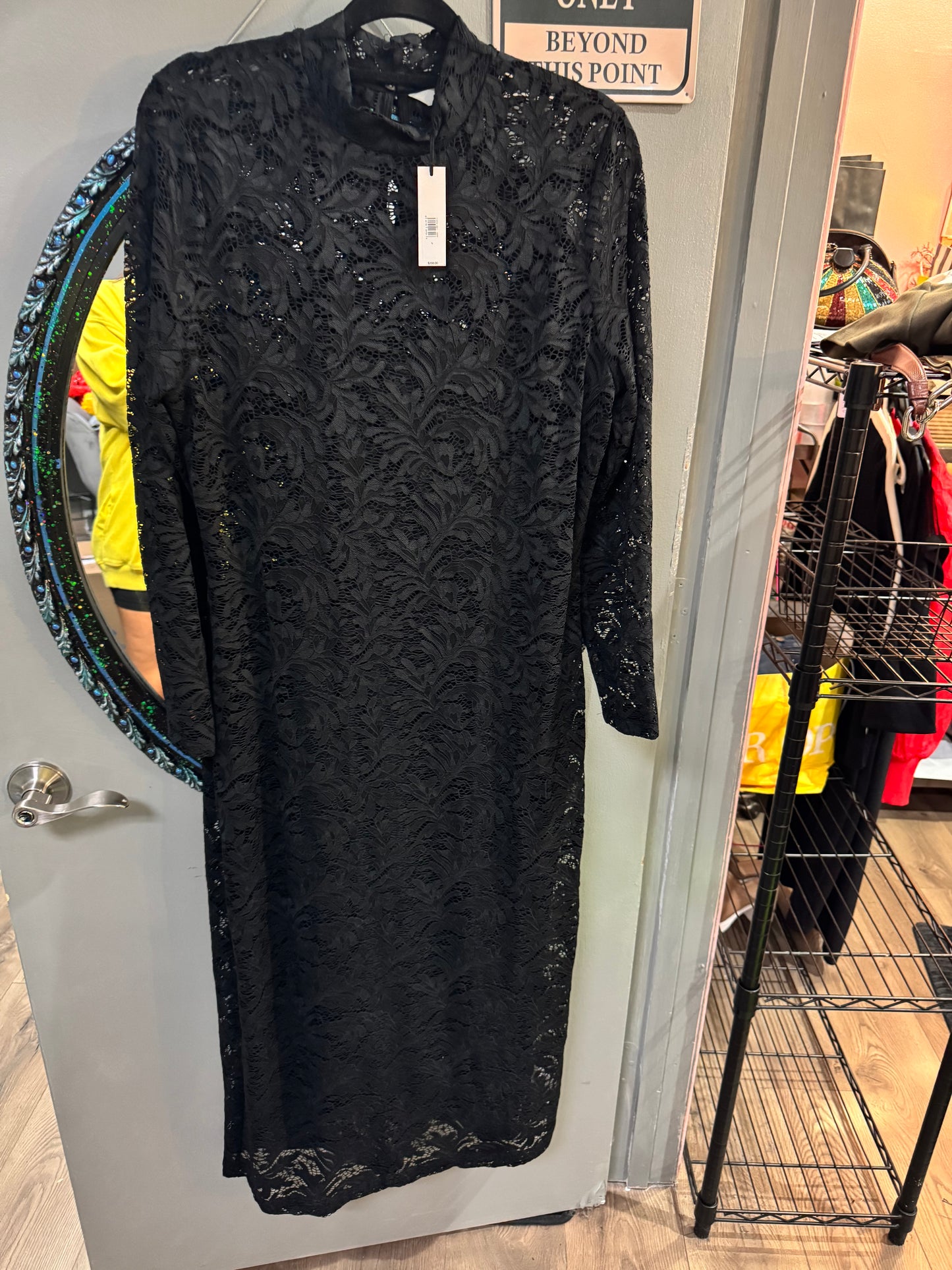 Long Dress - Black - Size Large - Banana Republic
