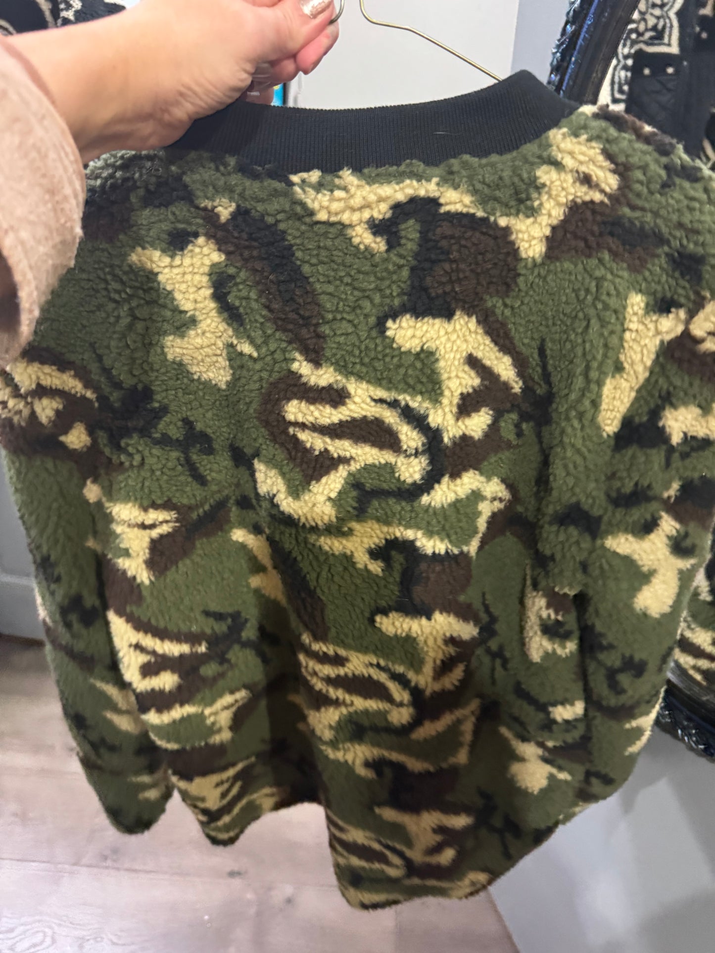 Sanctuary Jacket - Camo Blend - Size Medium