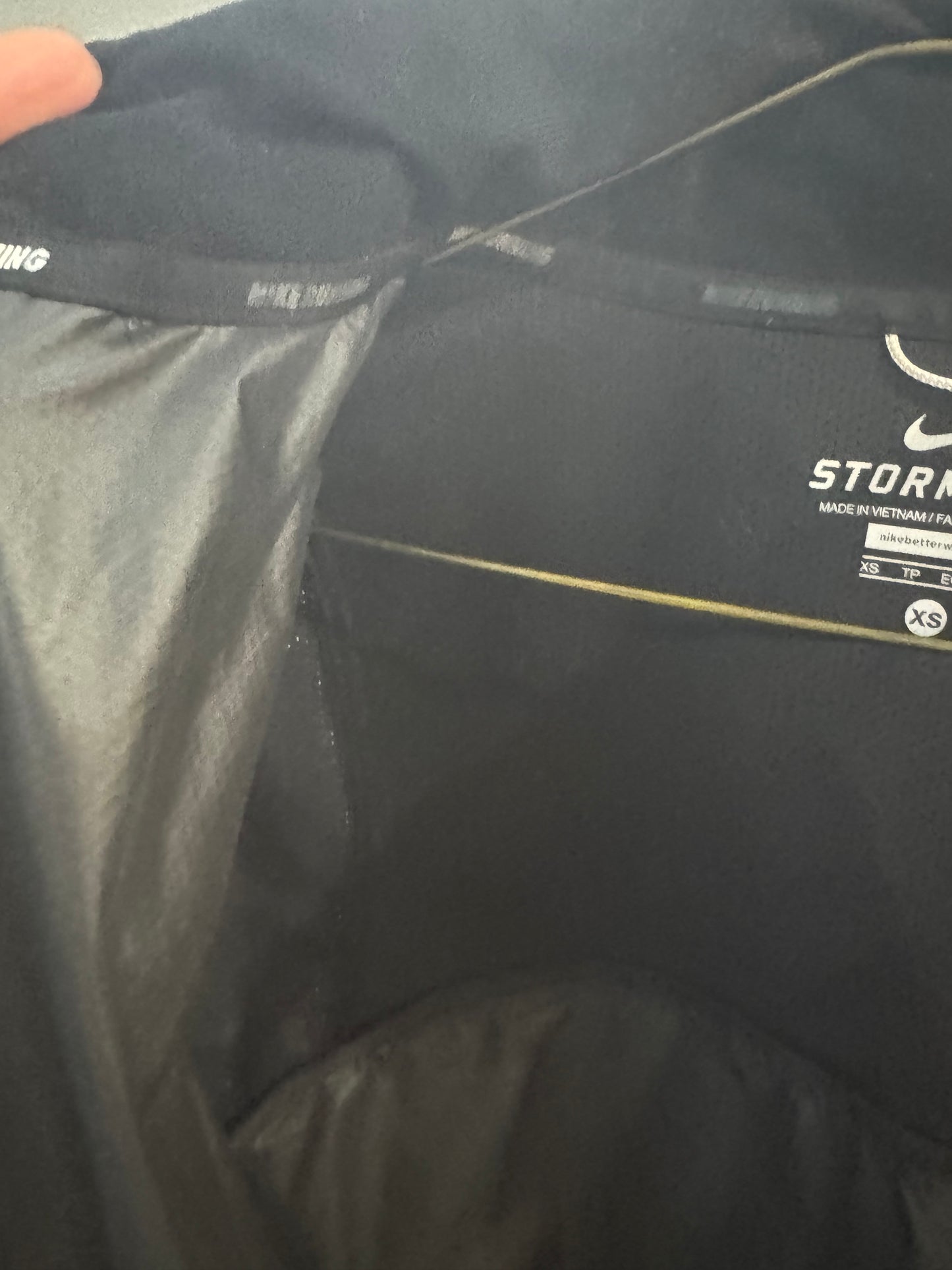 Nike Storm Fit Size XS Black Nylon Jacket