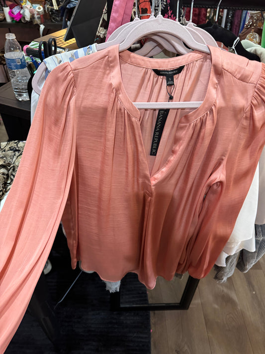 Banana Republic coral colored top
