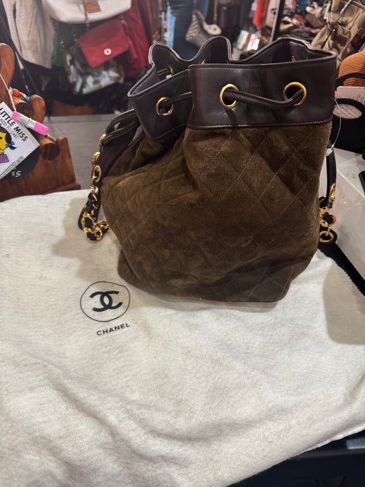Vintage CHANEL Beautiful Duffle Bag (Brown and Hunter Green colors)