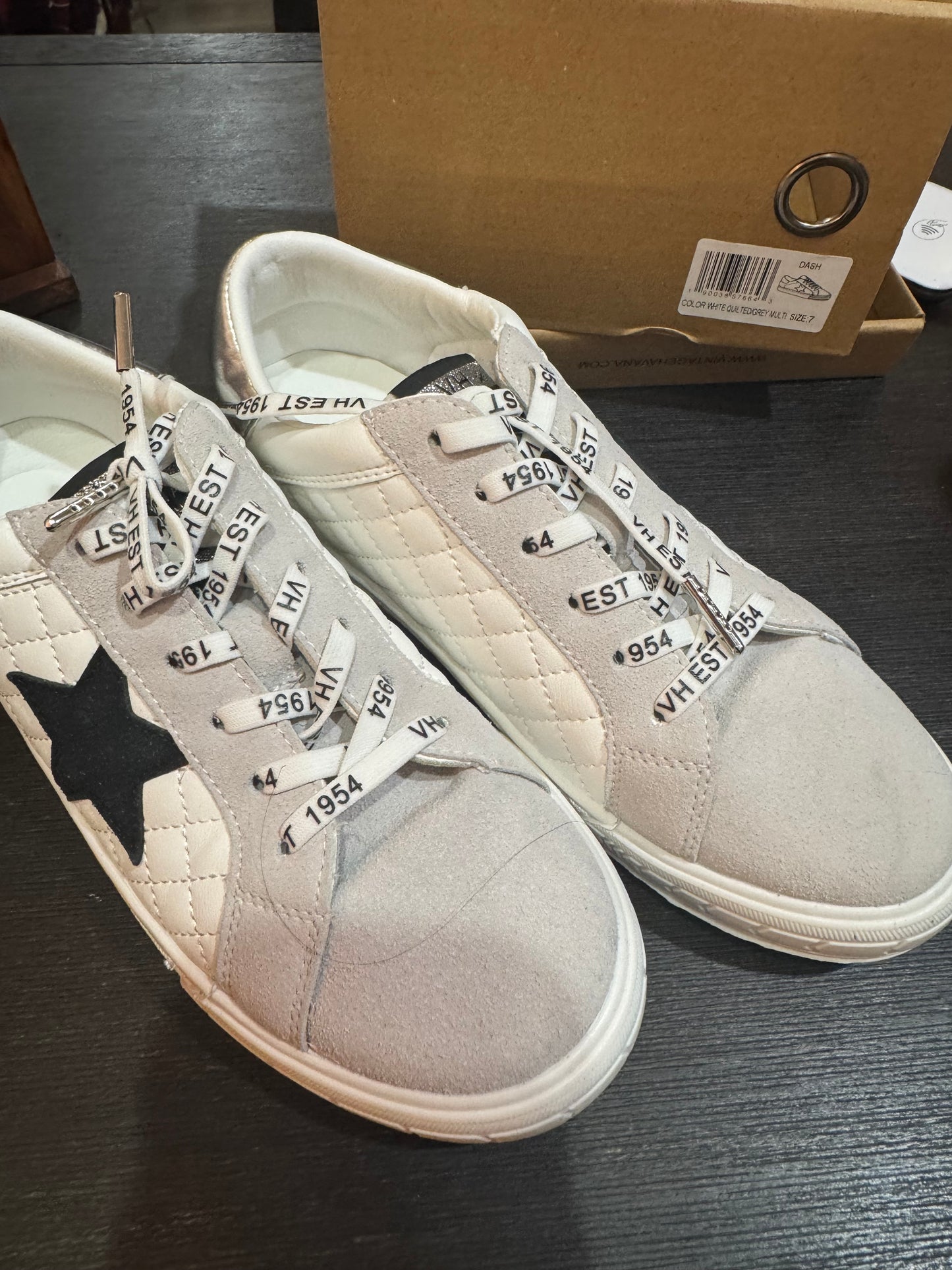 Vintage Havana Size 7 - Great condition