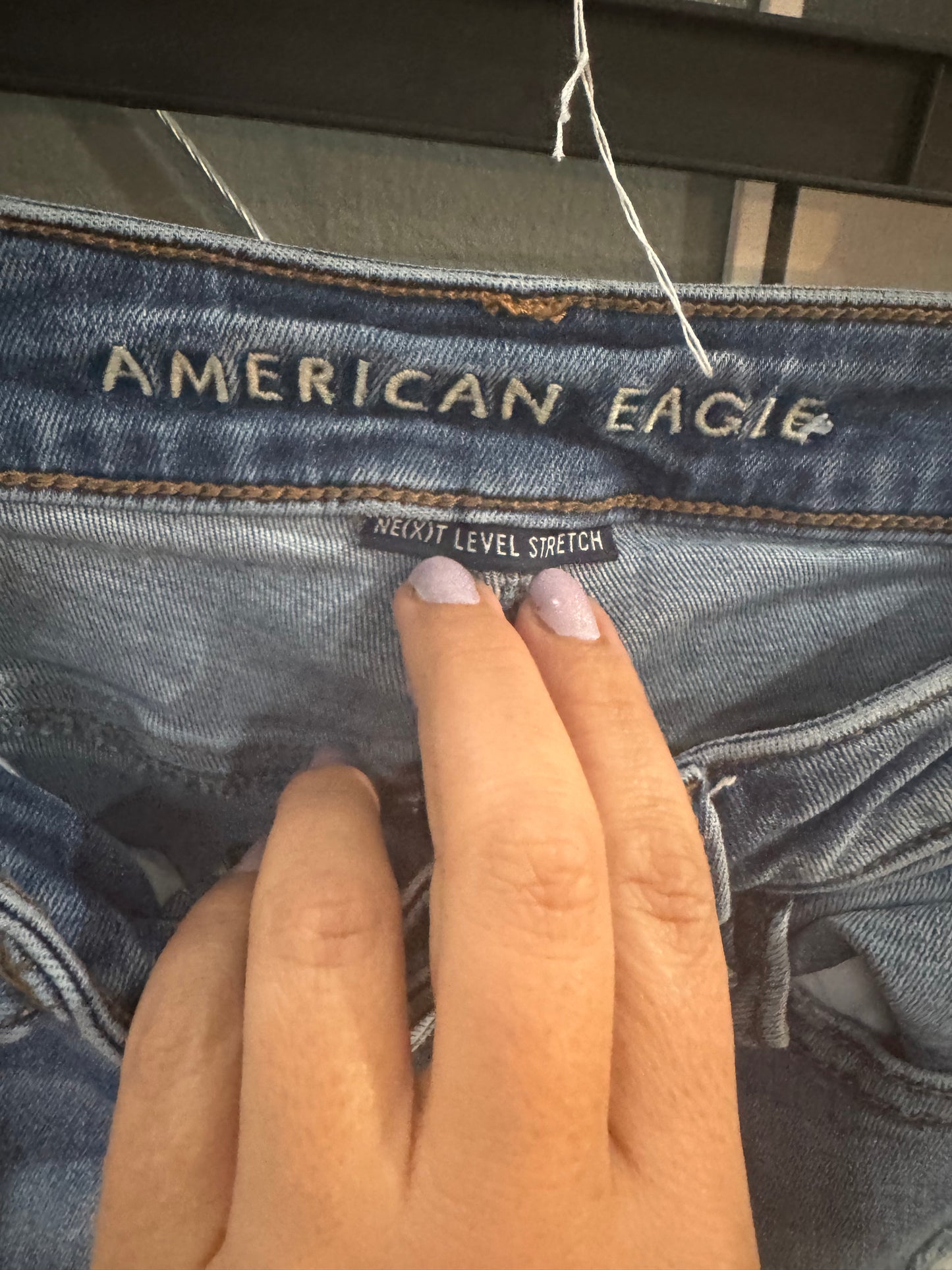 American Eagle - Distressed Jeans - Size 4