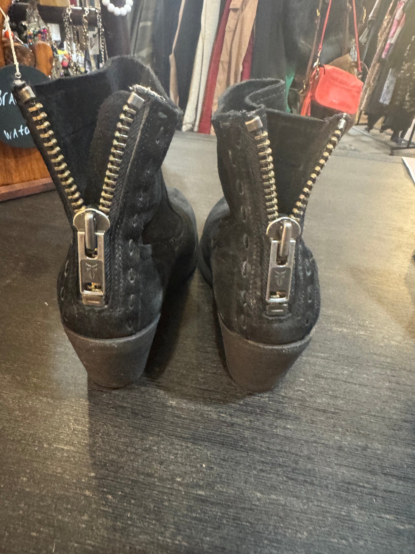 FRYE Brand Boot!  Size 8.5B