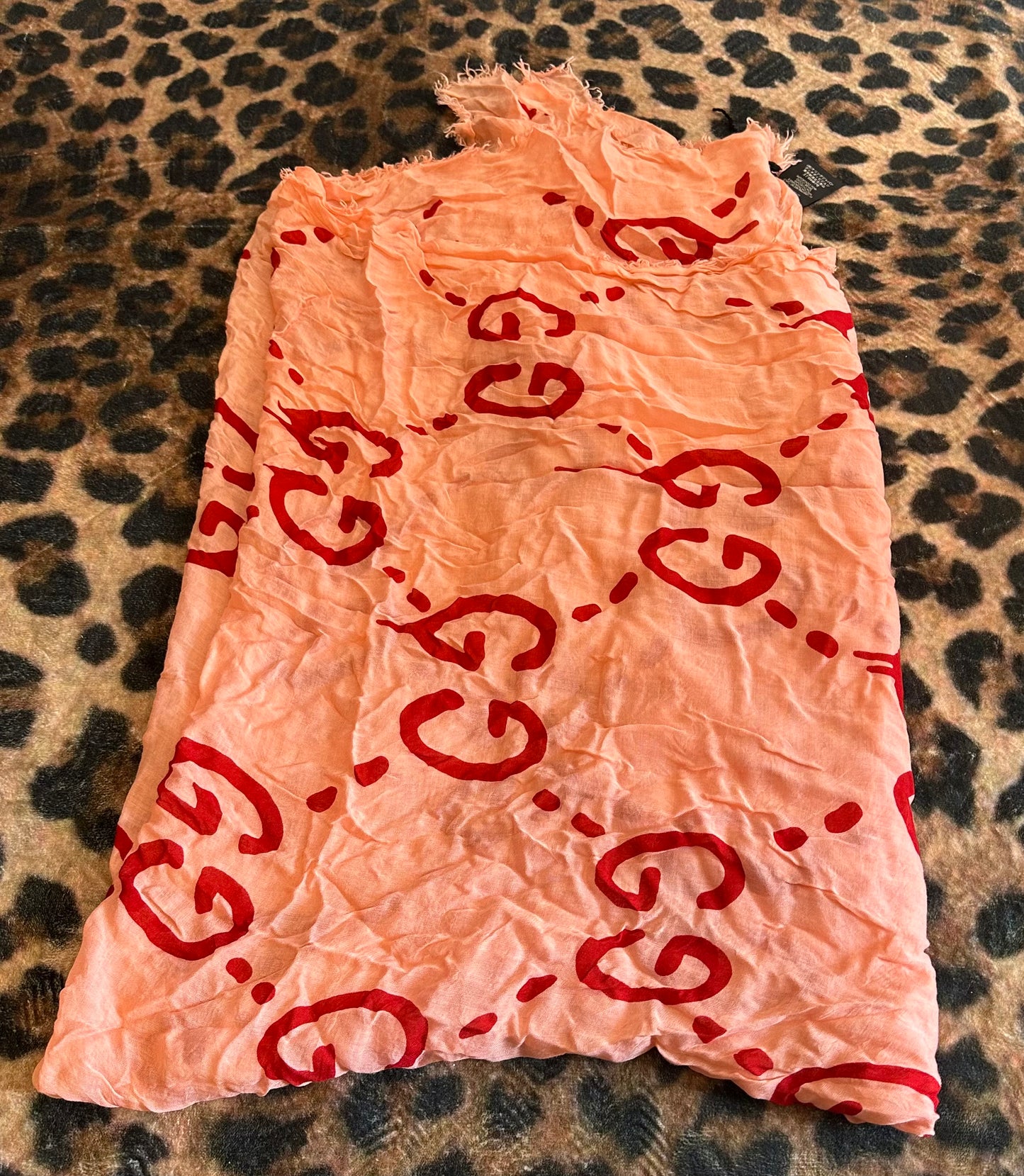 Gucci authentic great condition scarf
