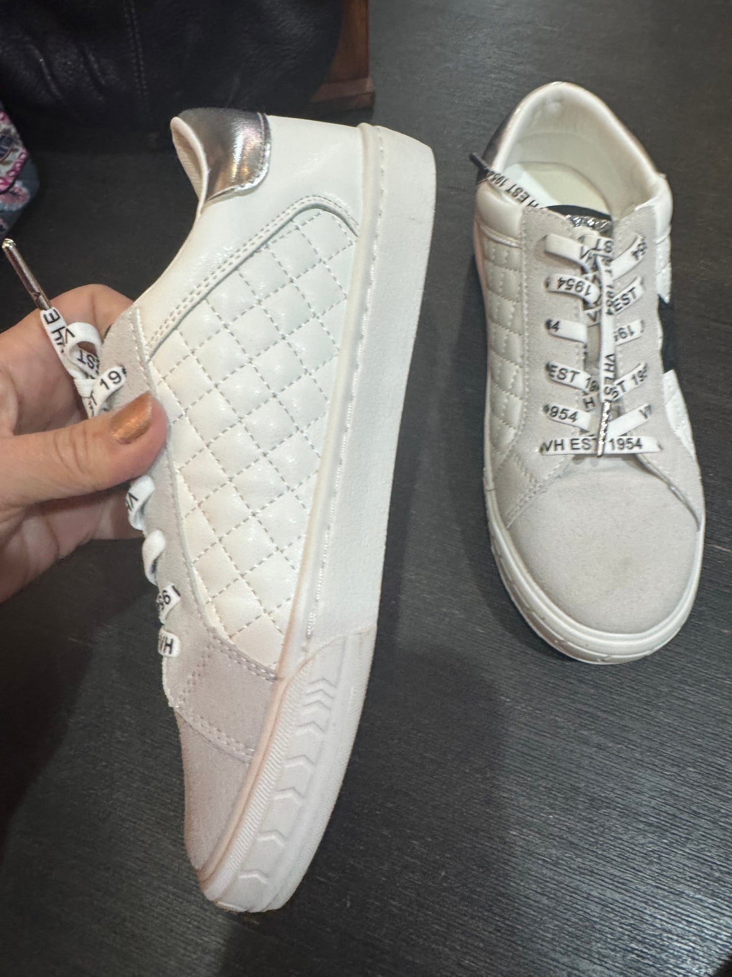 Vintage Havana Size 7 - Great condition