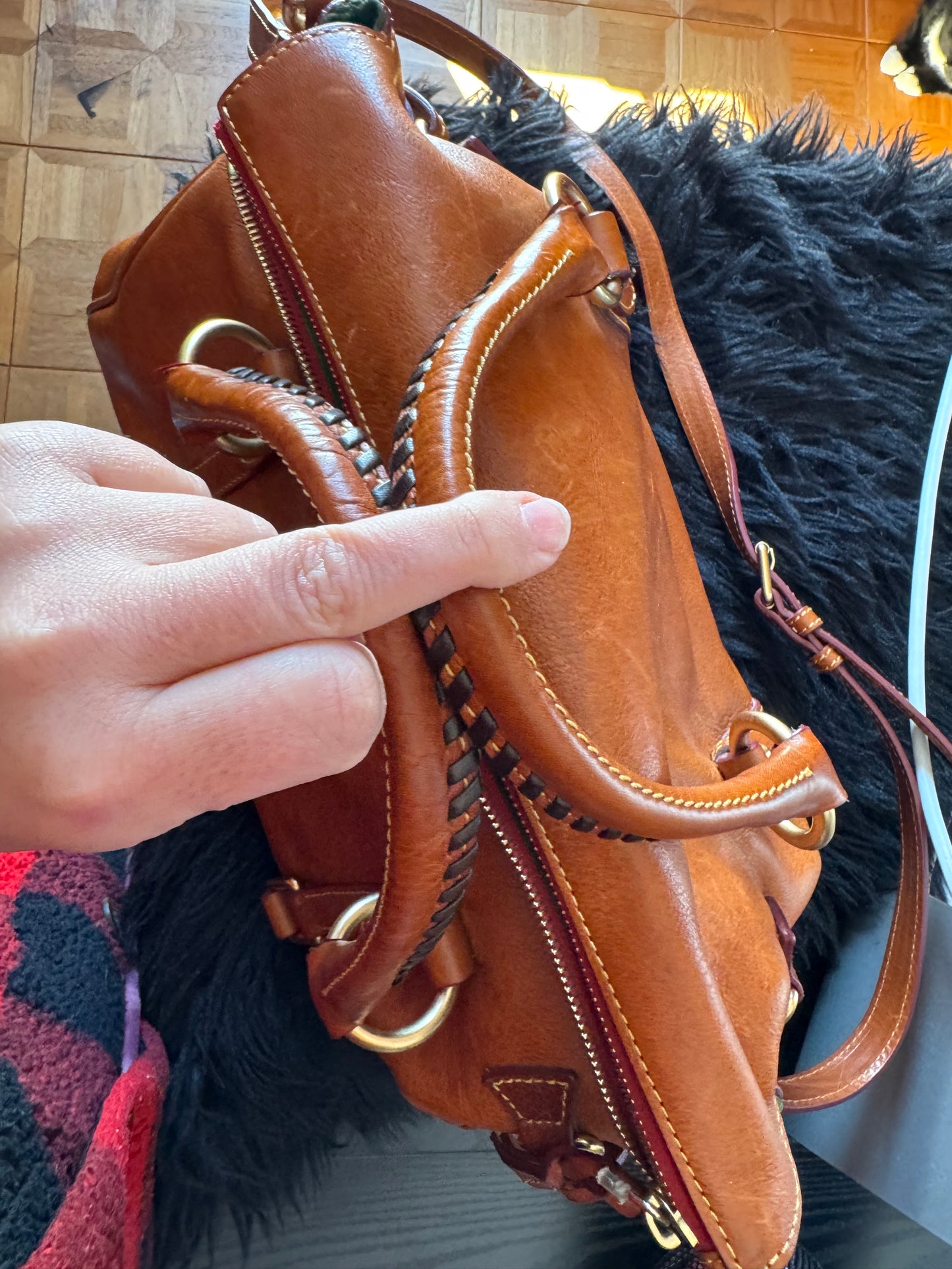 Great condition Dooney & Burke satchel
