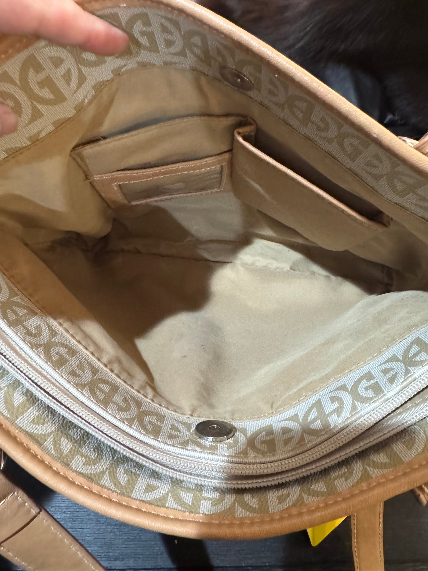 Great condition medium handbag