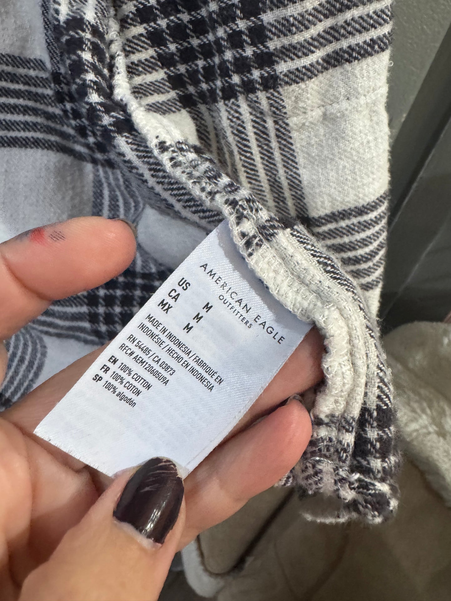 American Eagle - Button Down - Size Medium