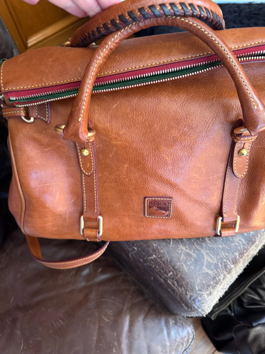 Great condition Dooney & Burke satchel