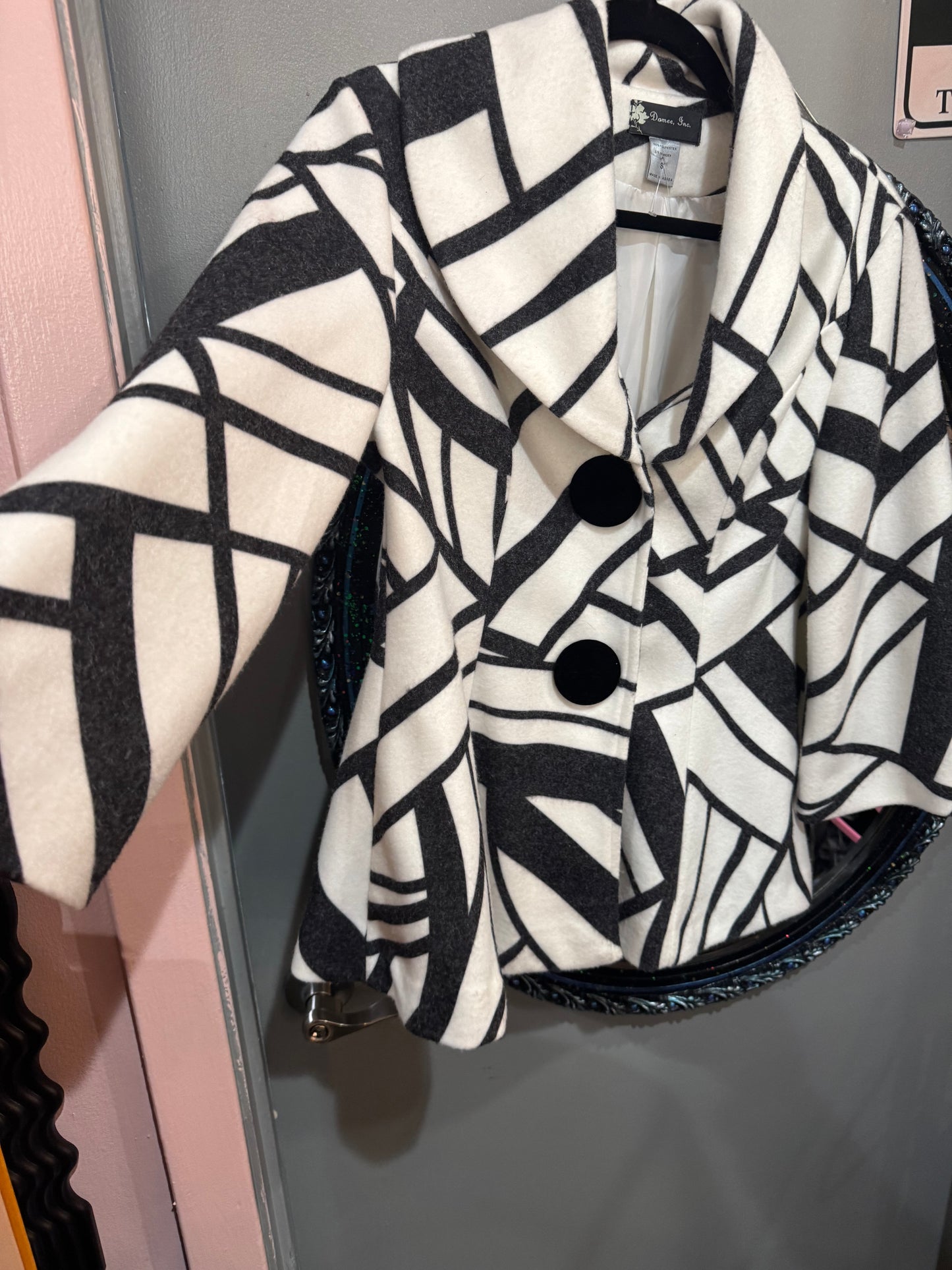 Beautiful Coat - Size Small