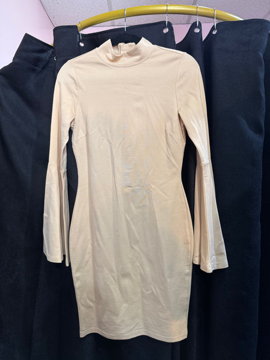 Venus Brand - Light Yellow Dress Size Small