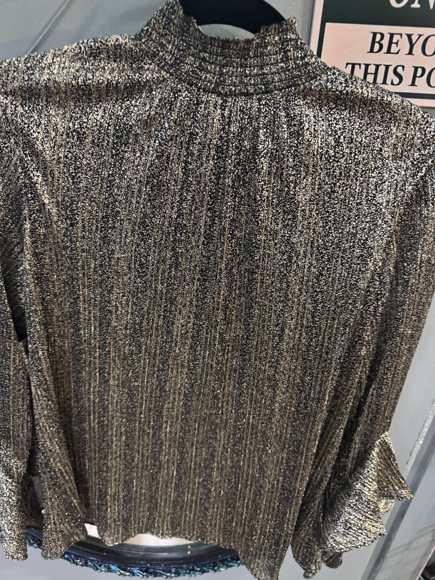 Vince Camuto Size Medium Beautiful Top - Shimmer