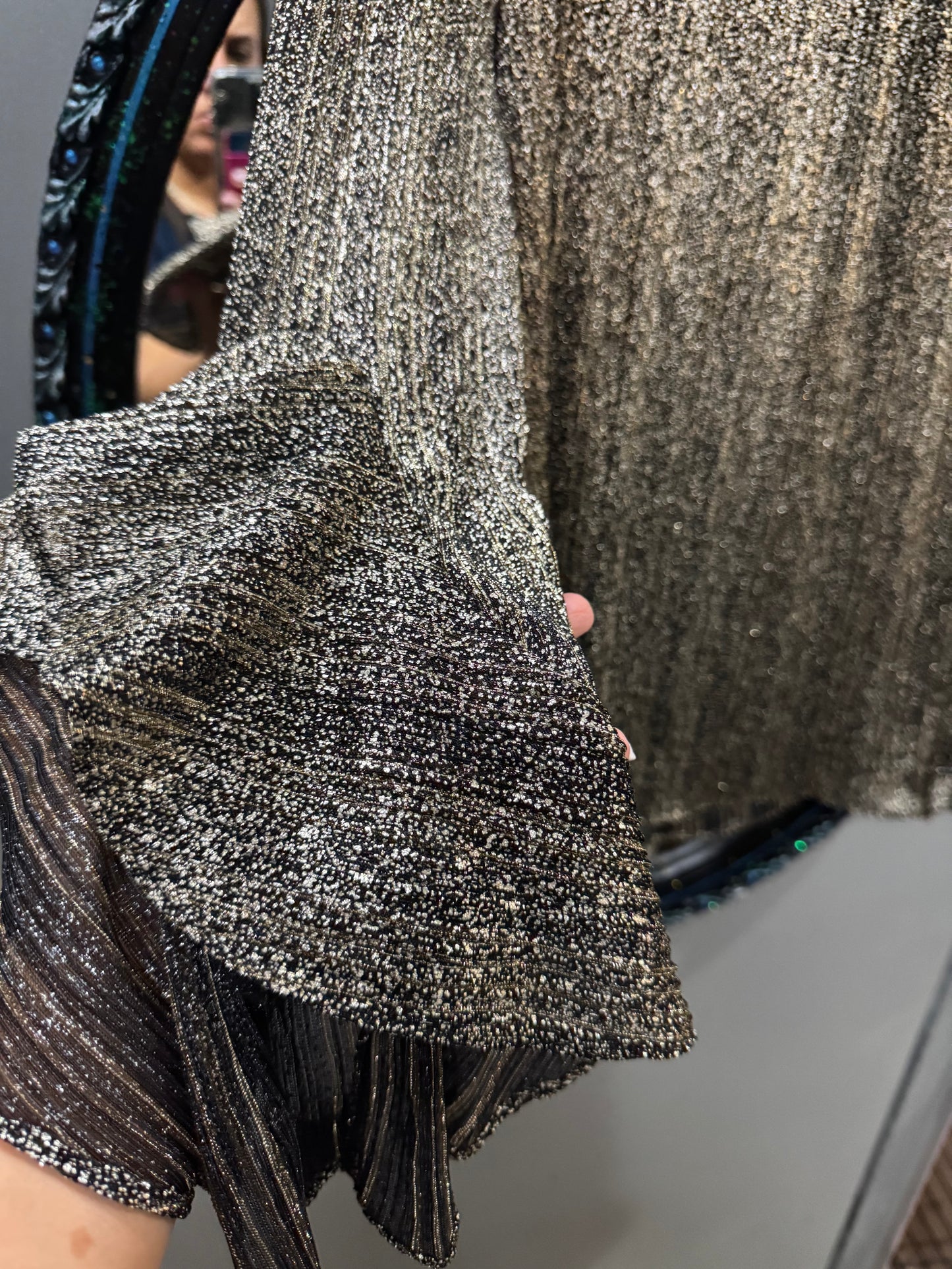 Vince Camuto Size Medium Beautiful Top - Shimmer