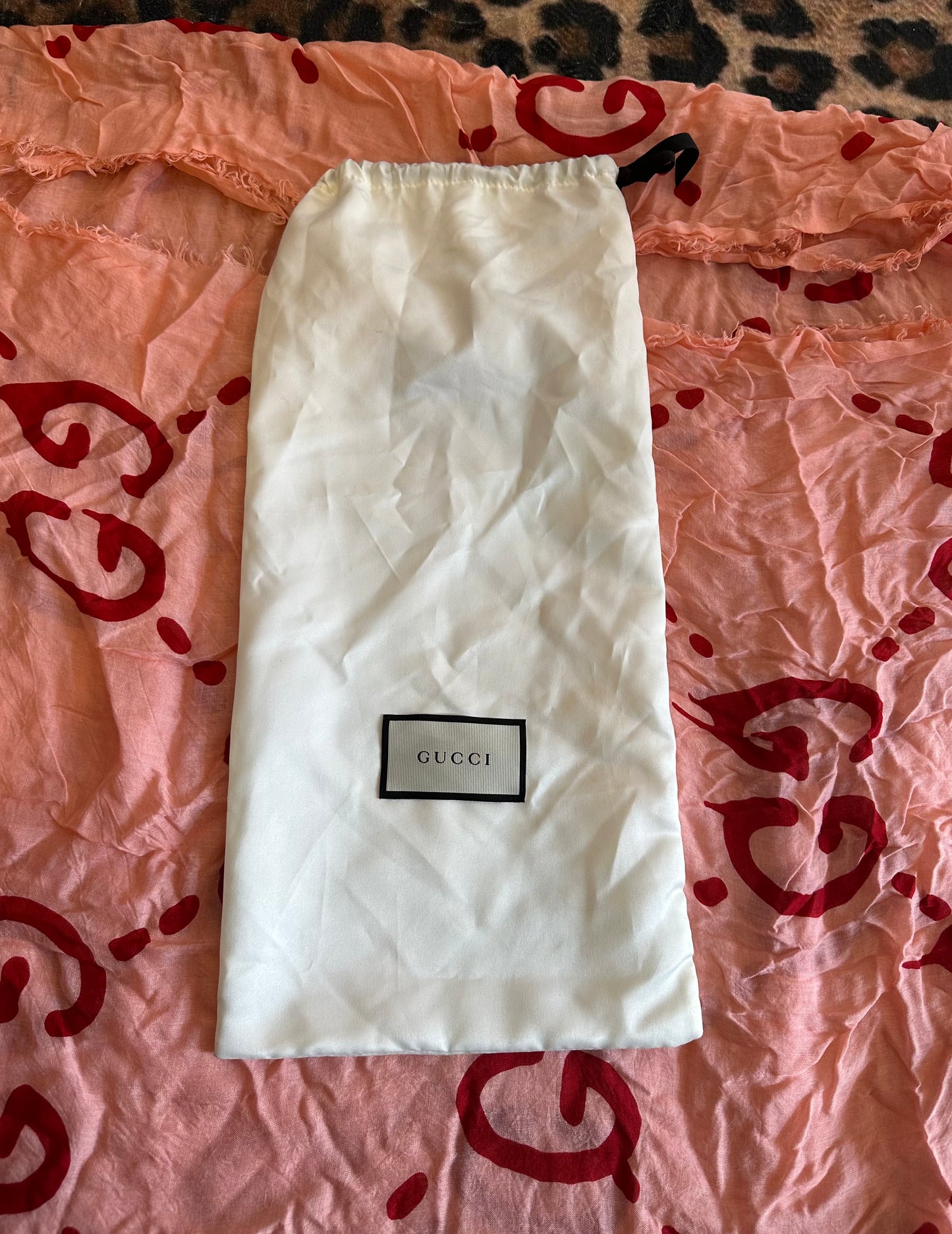 Gucci authentic great condition scarf