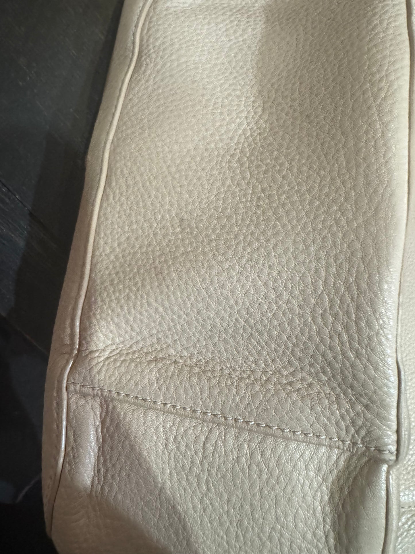 Tory Burch Stachel - Pinkish Tan color