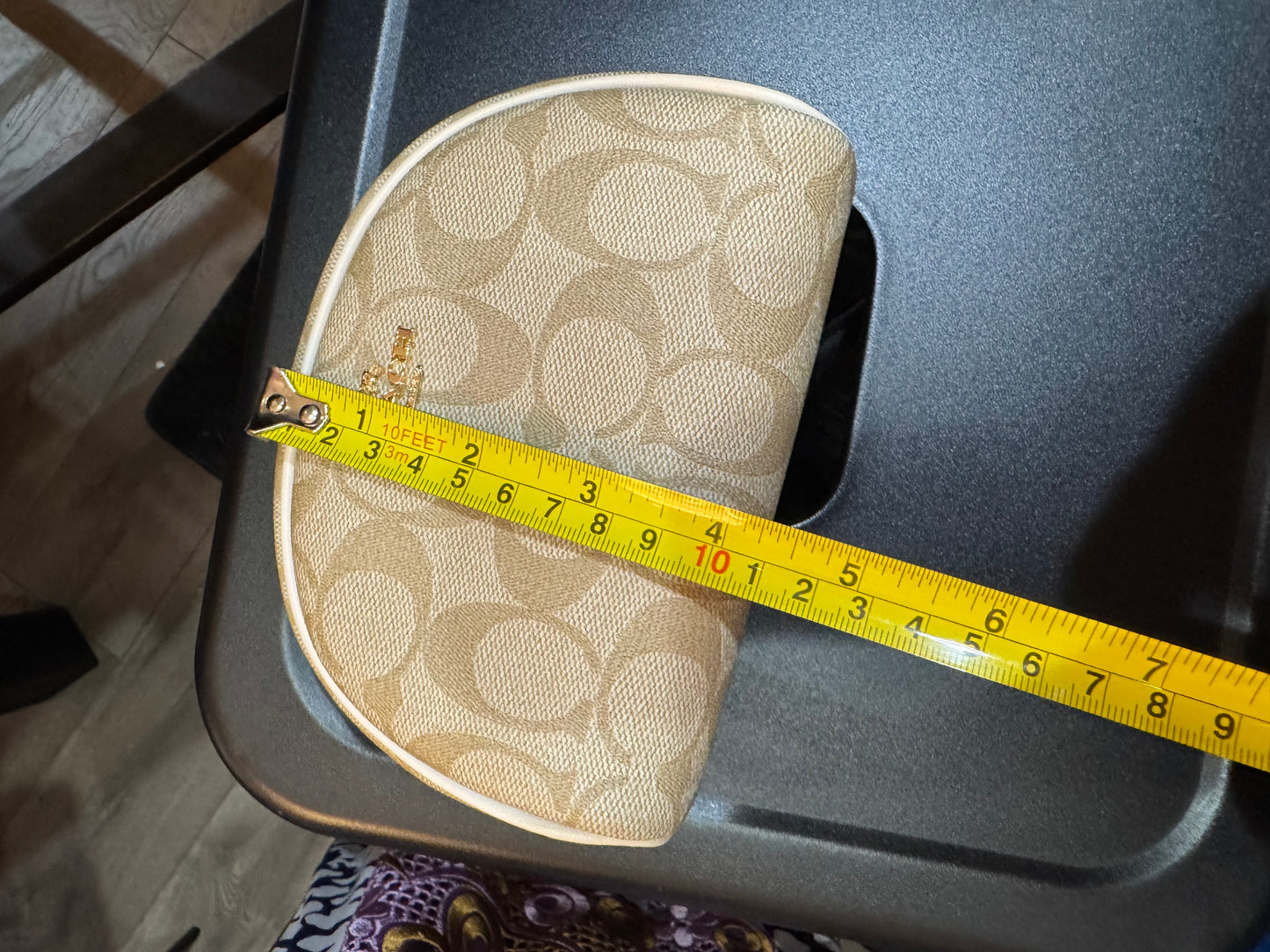 Coach. Makeup case