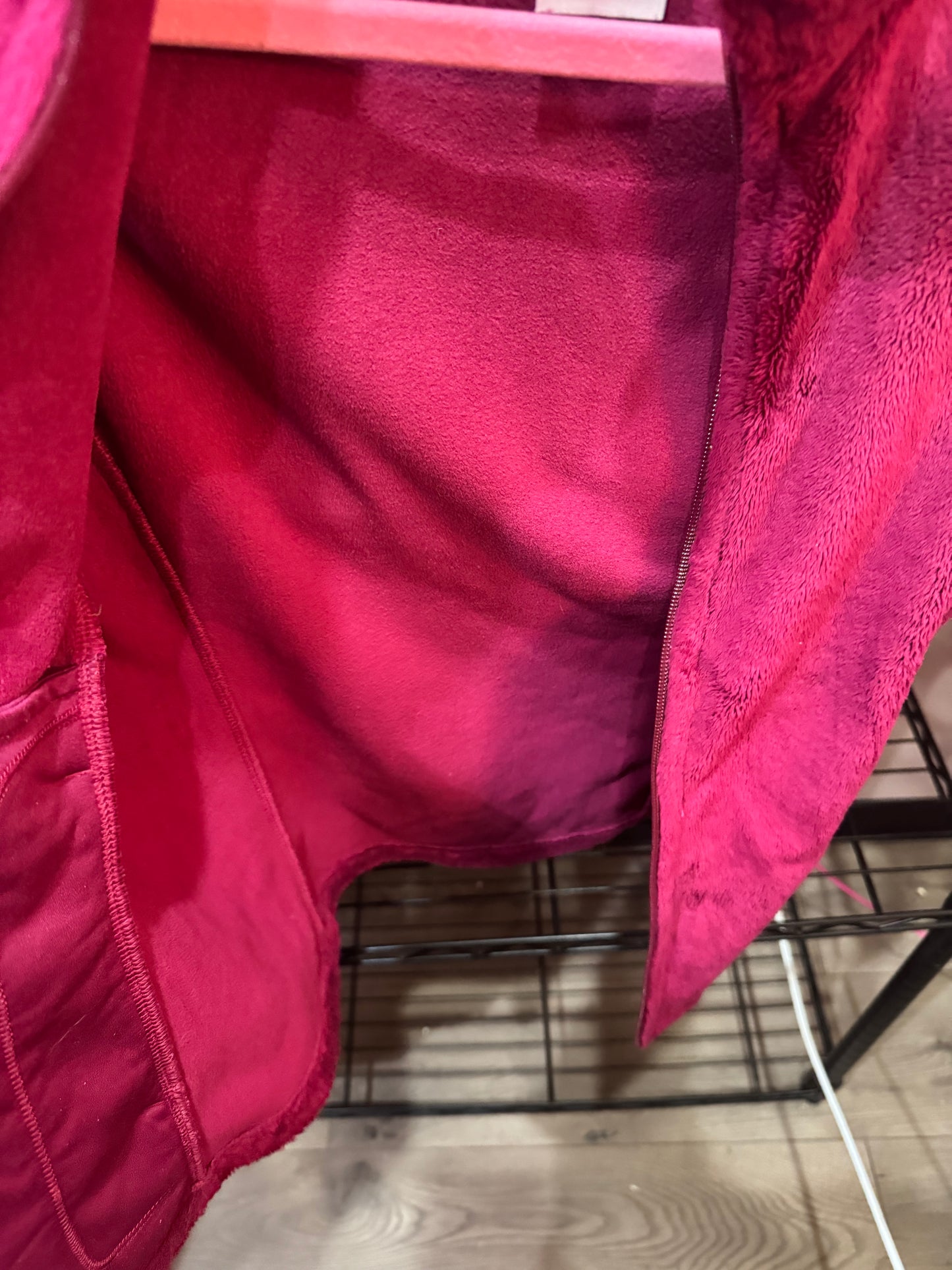 Patagonia Vest - Shade of Red/Cranberry - Size Small