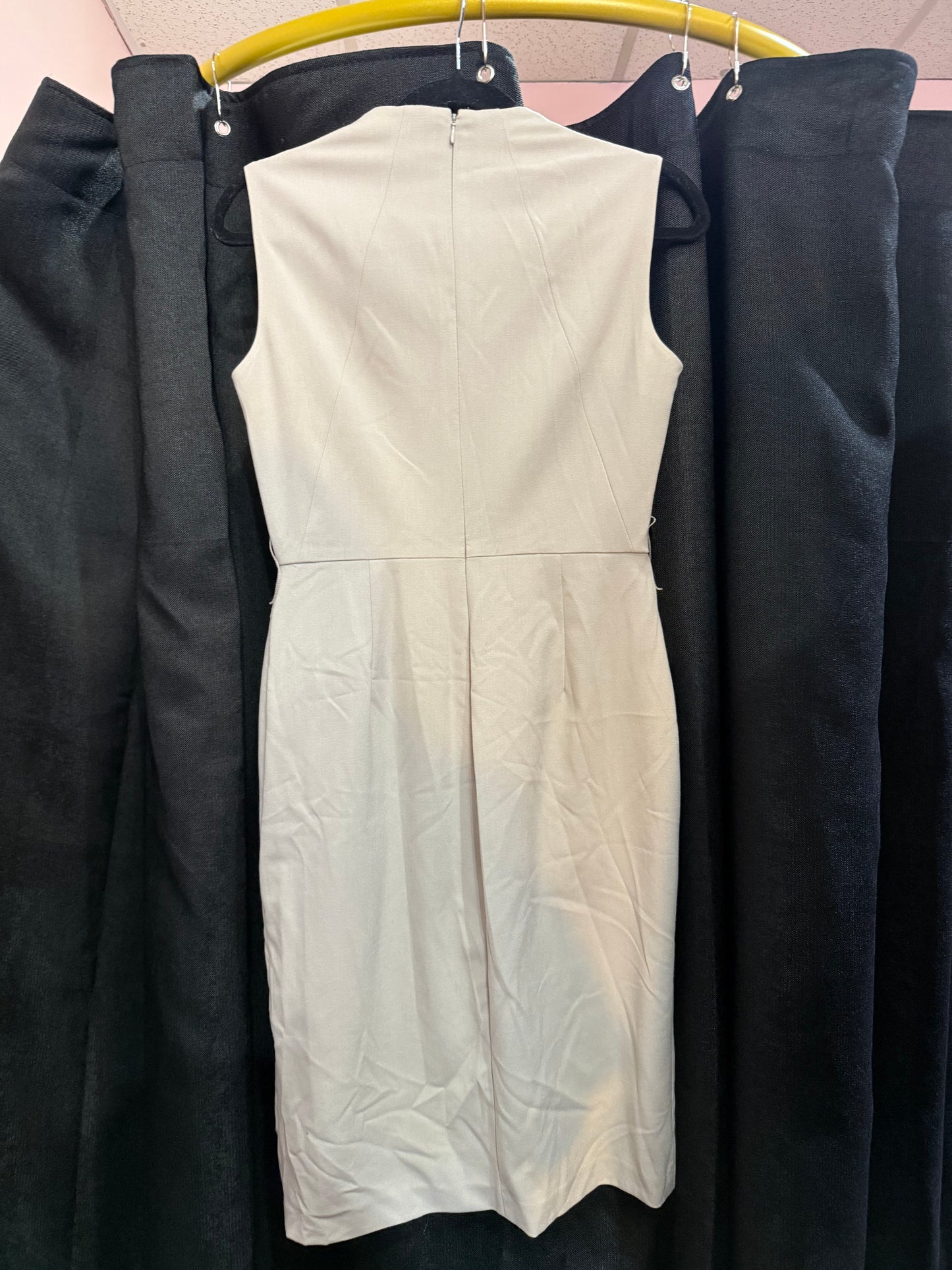 Calvin Klein Size 4 Dress - Sleeveless