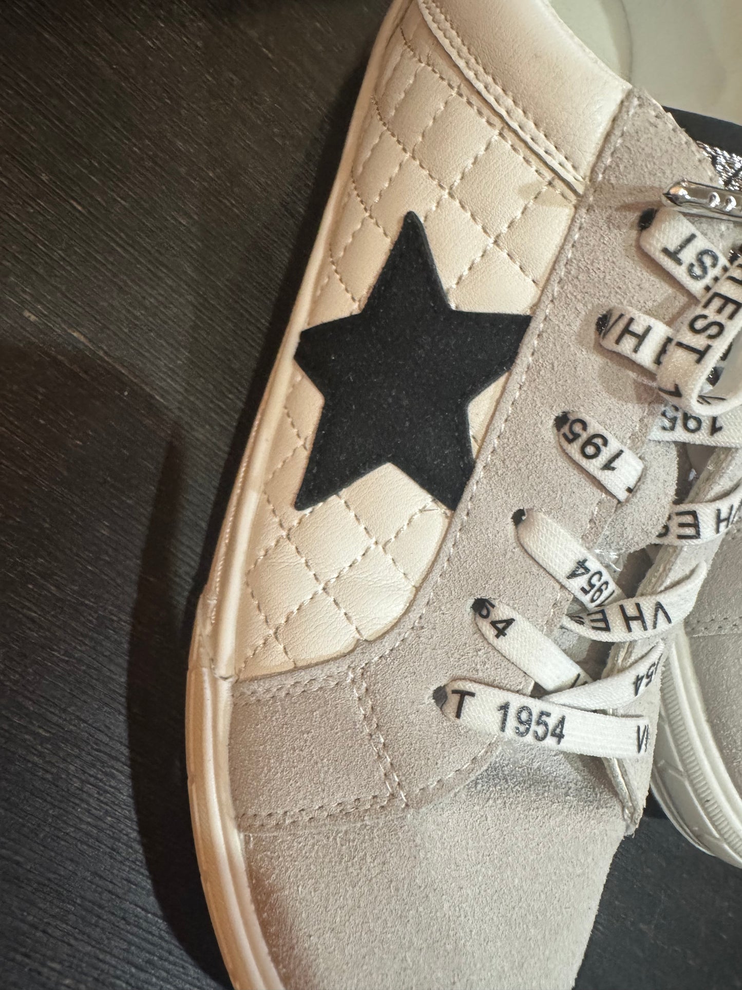 Vintage Havana Size 7 - Great condition