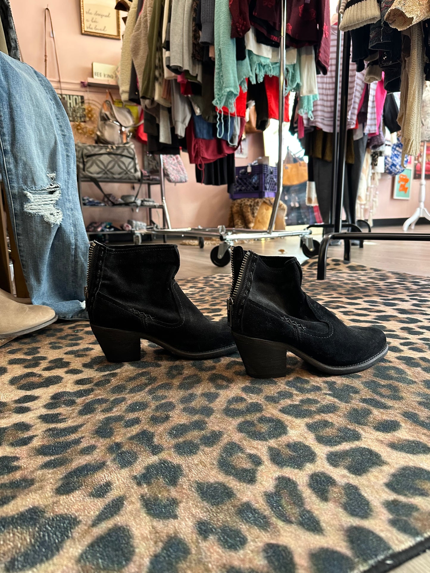 FRYE Brand Boot!  Size 8.5B