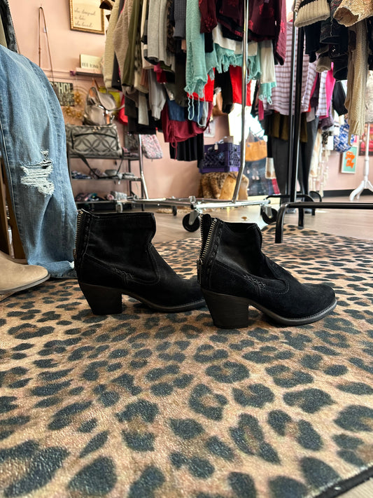 FRYE Brand Boot!  Size 8.5B