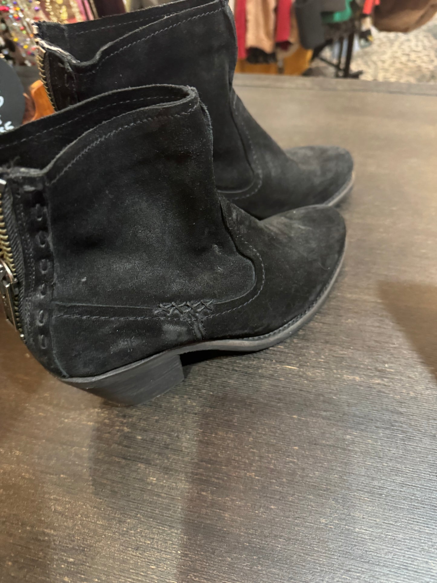 FRYE Brand Boot!  Size 8.5B