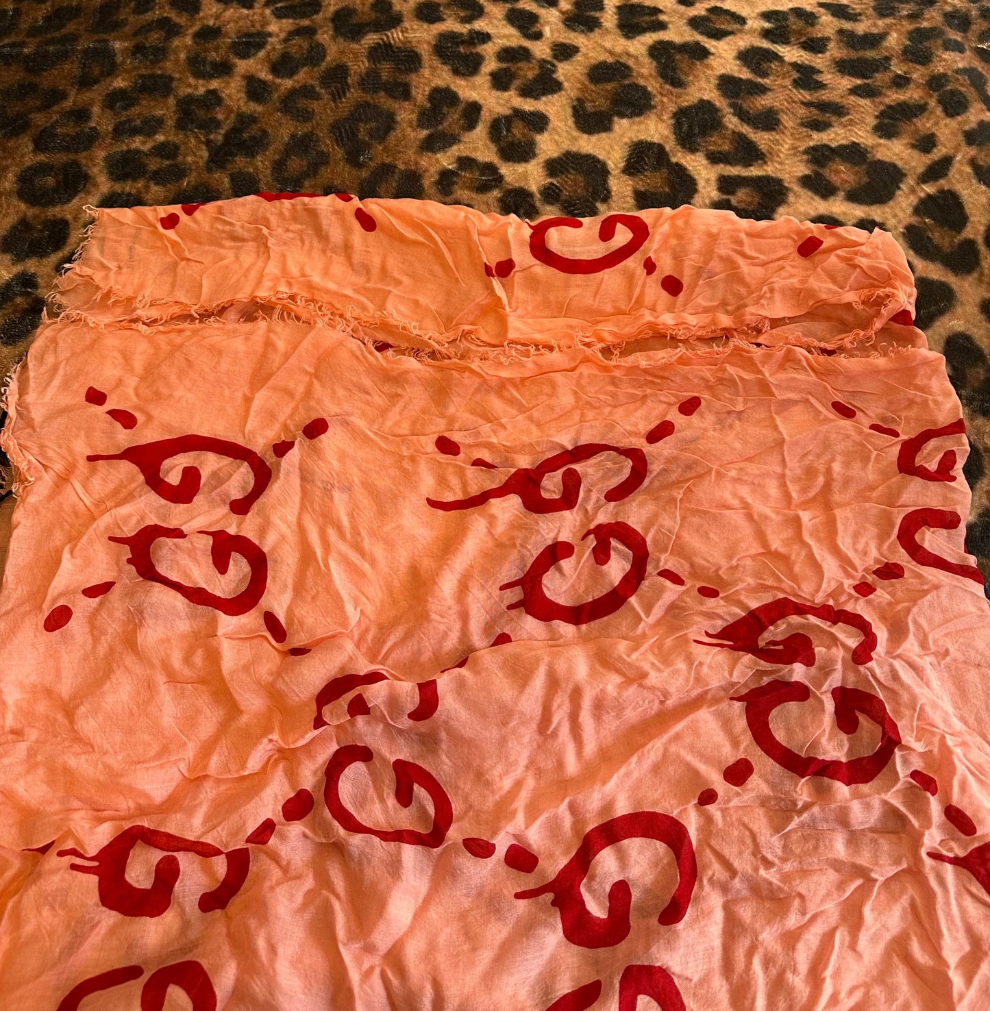 Gucci authentic great condition scarf