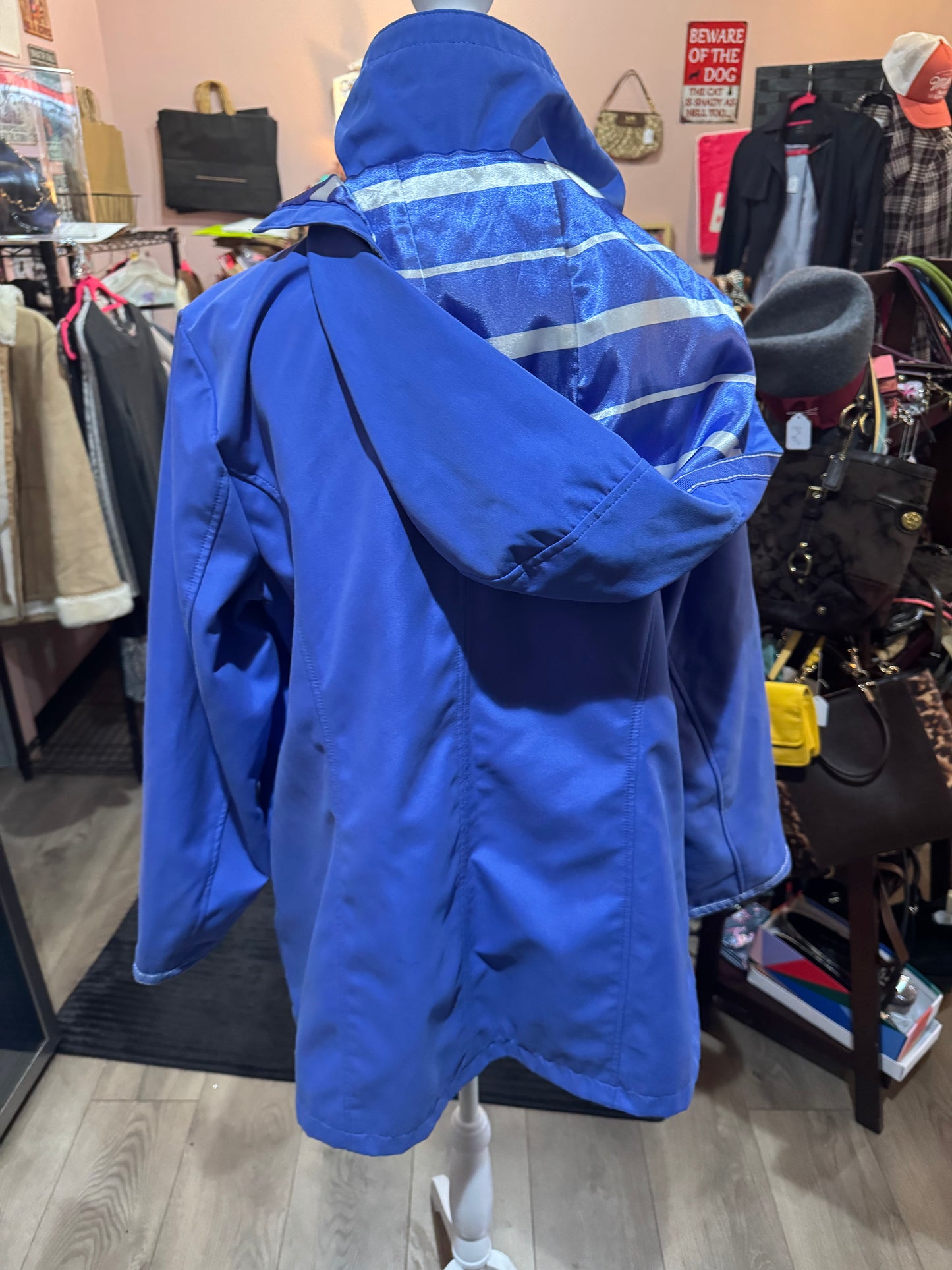 Jacket. Vintage look. Size large