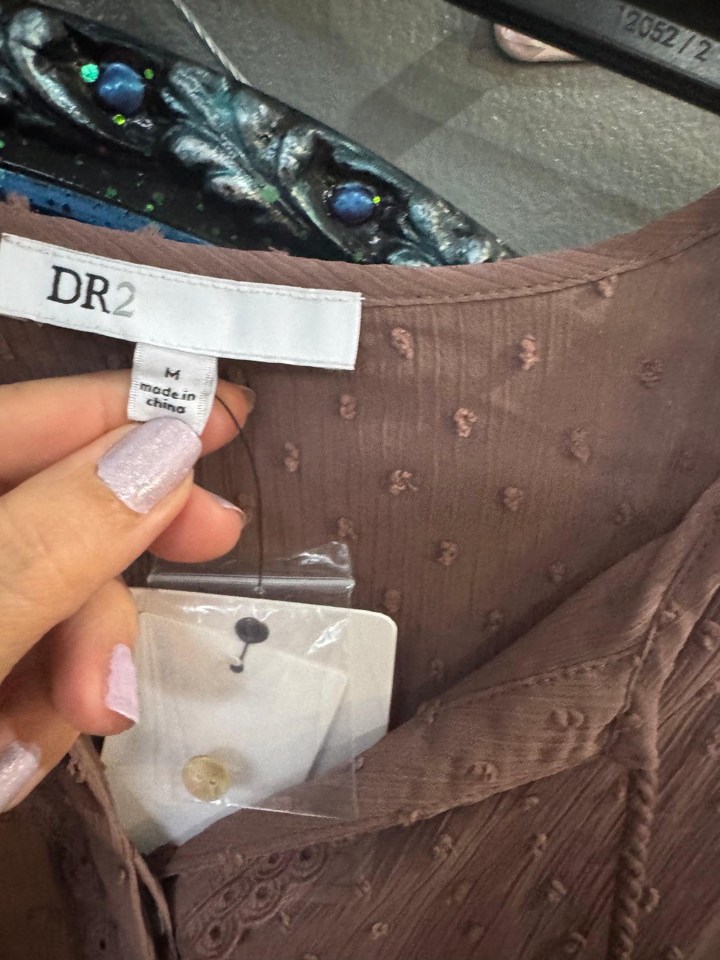 DR2 Women’s Blouse - Size medium - NWT