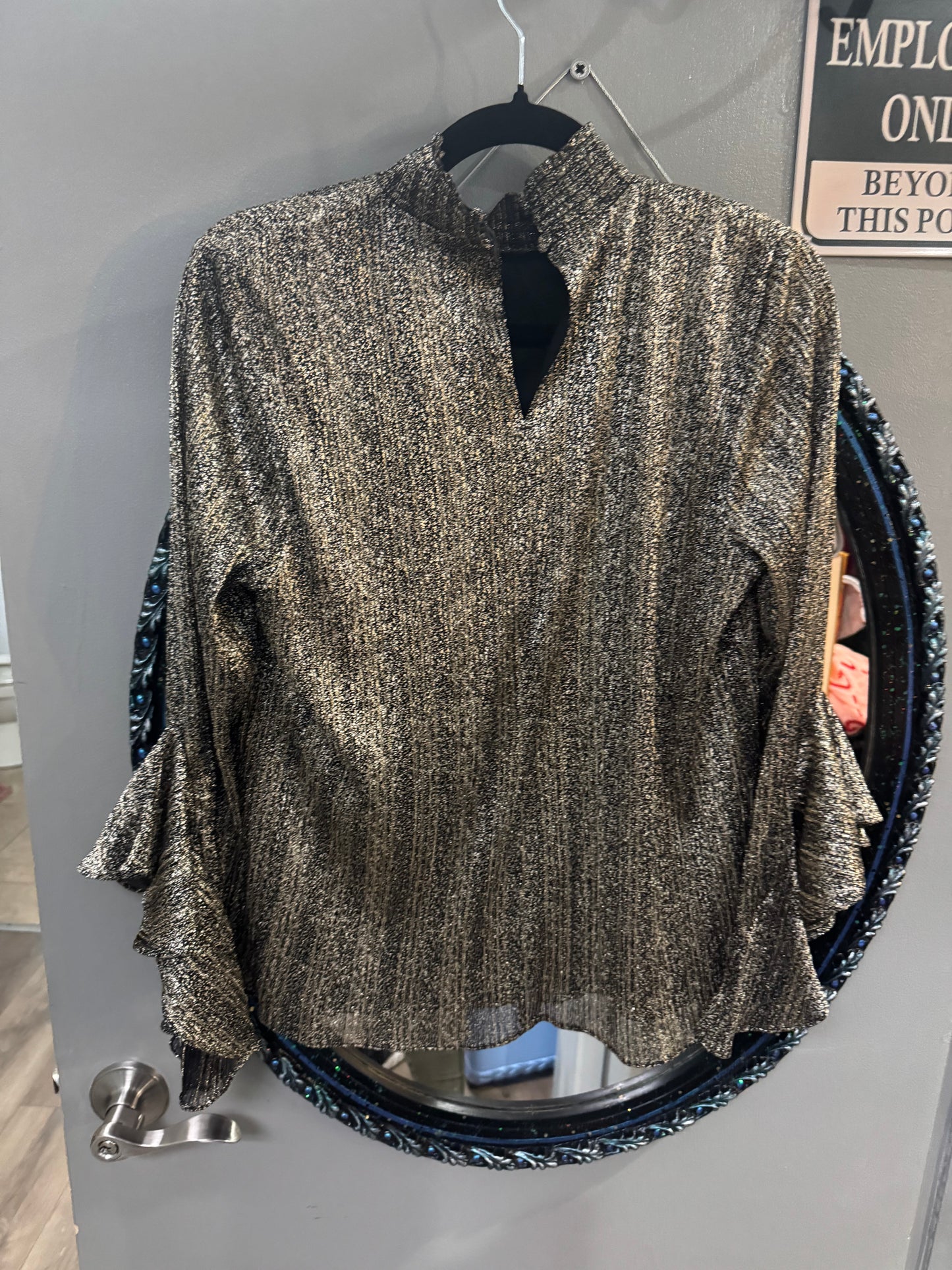 Vince Camuto Size Medium Beautiful Top - Shimmer