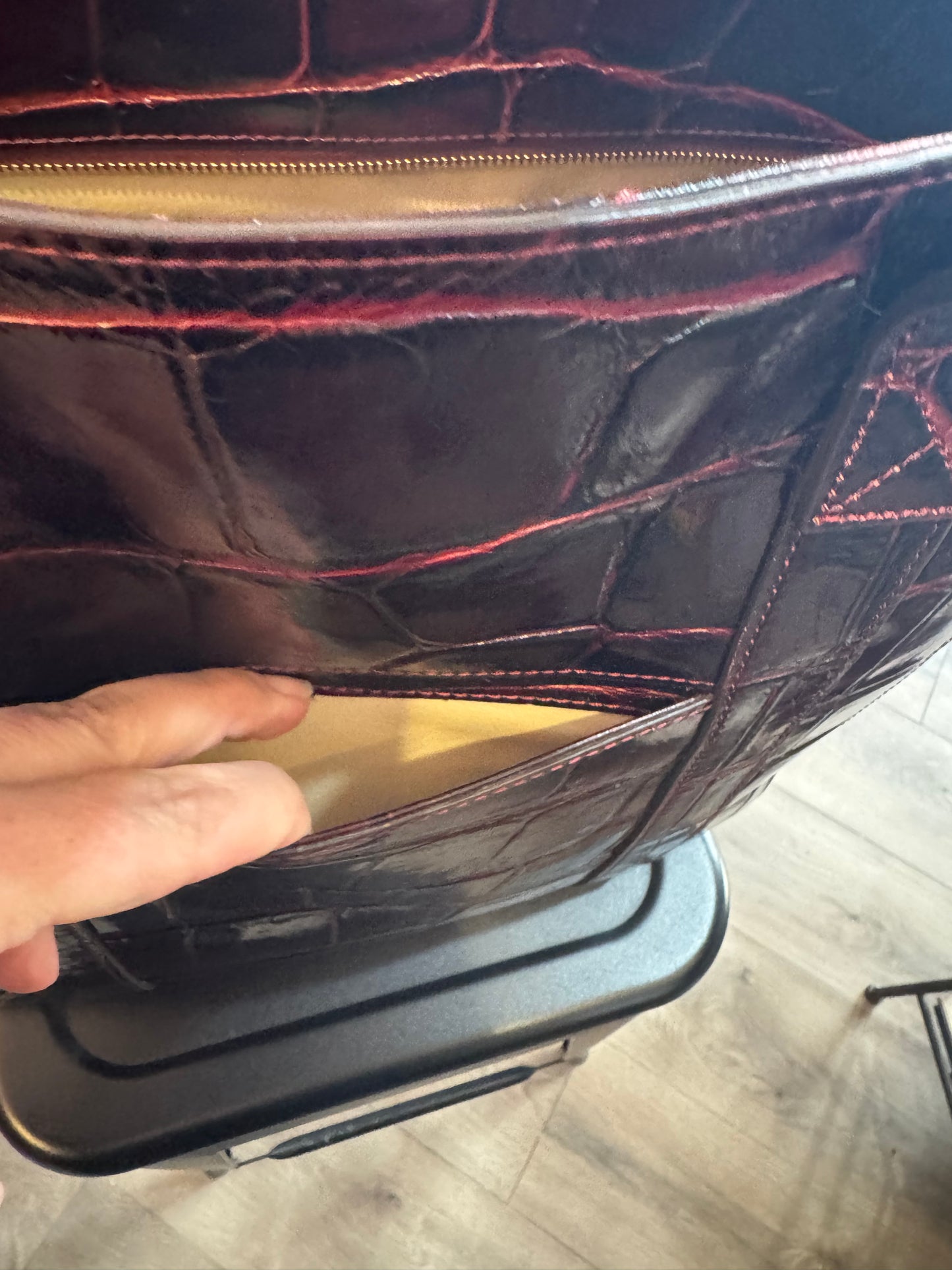 Large maroon Dooney & Burke great condition tote