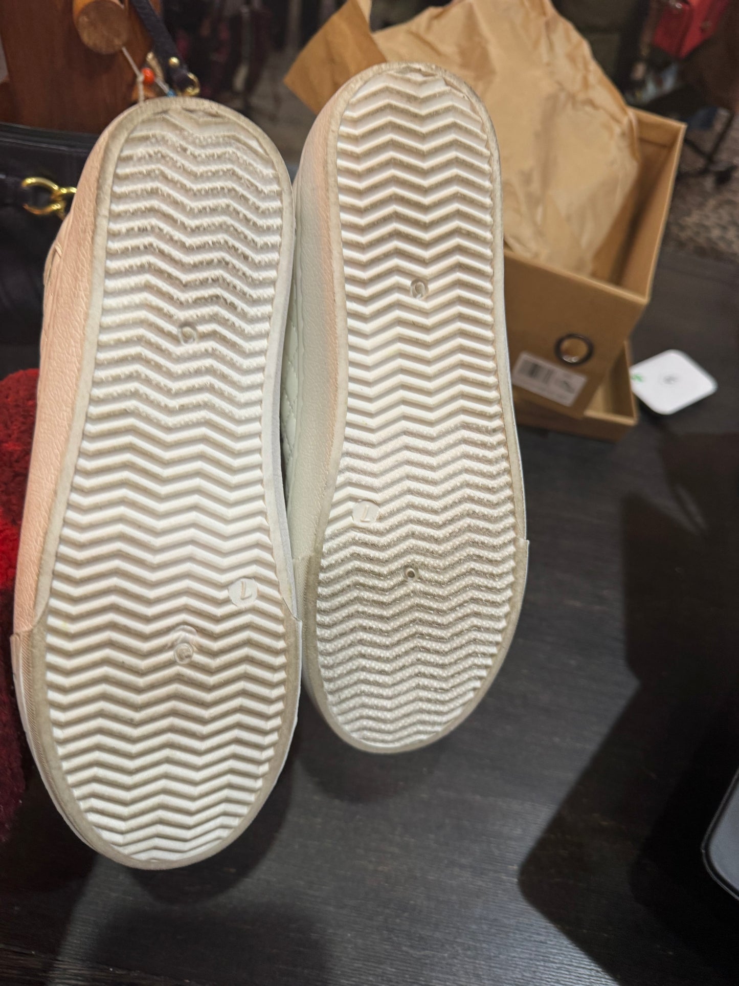 Vintage Havana Size 7 - Great condition