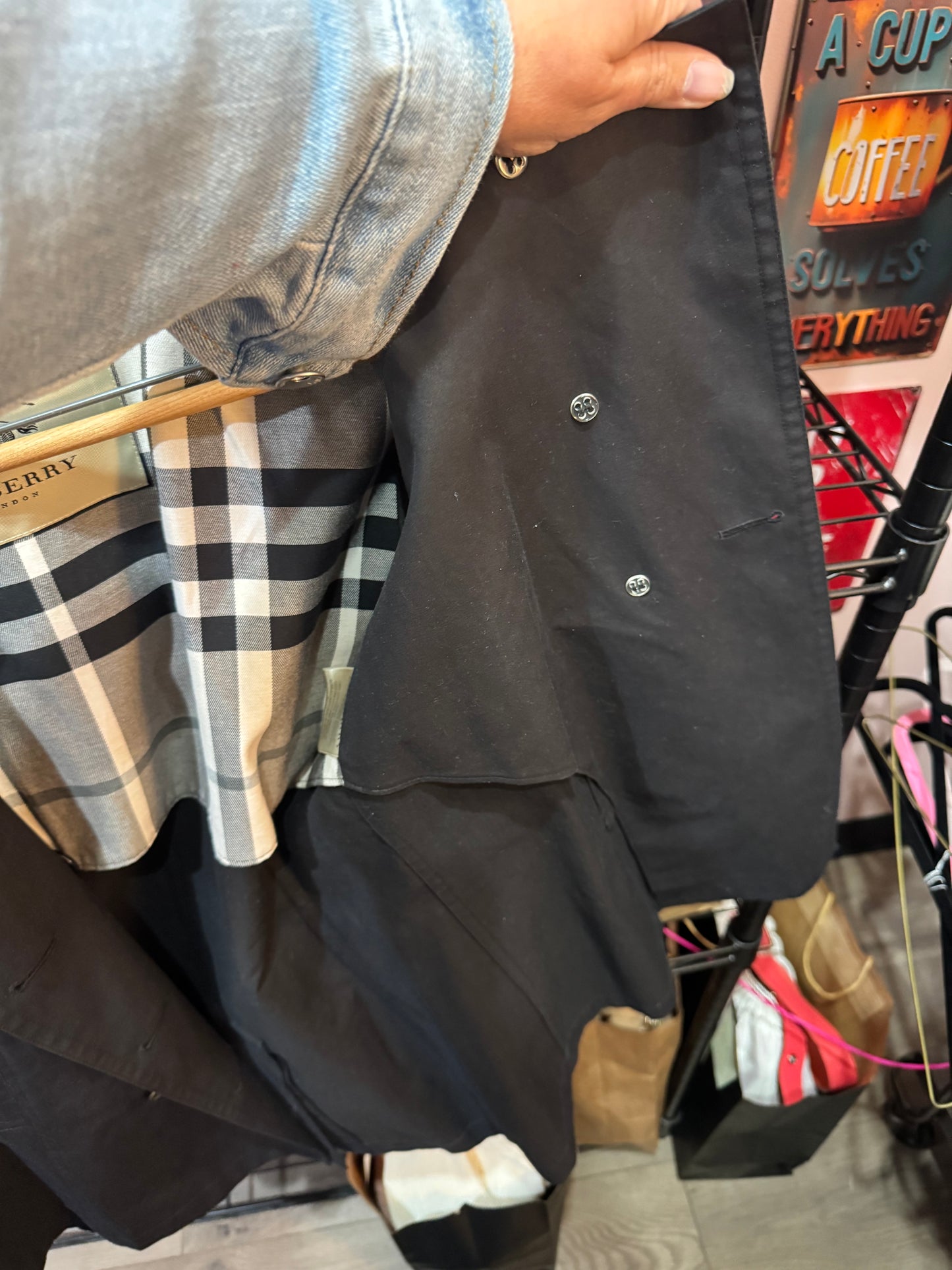 Burberry women’s trench coat. Size 8