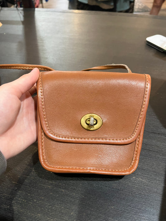 Coach VINTAGE Small Camel Color Crossbody