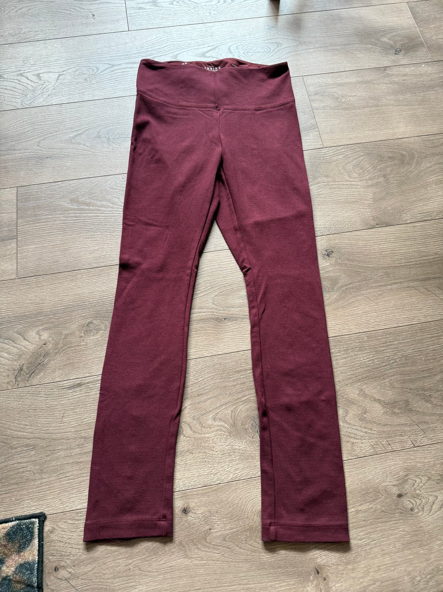 White House Black Market Maroon Size Small Legging