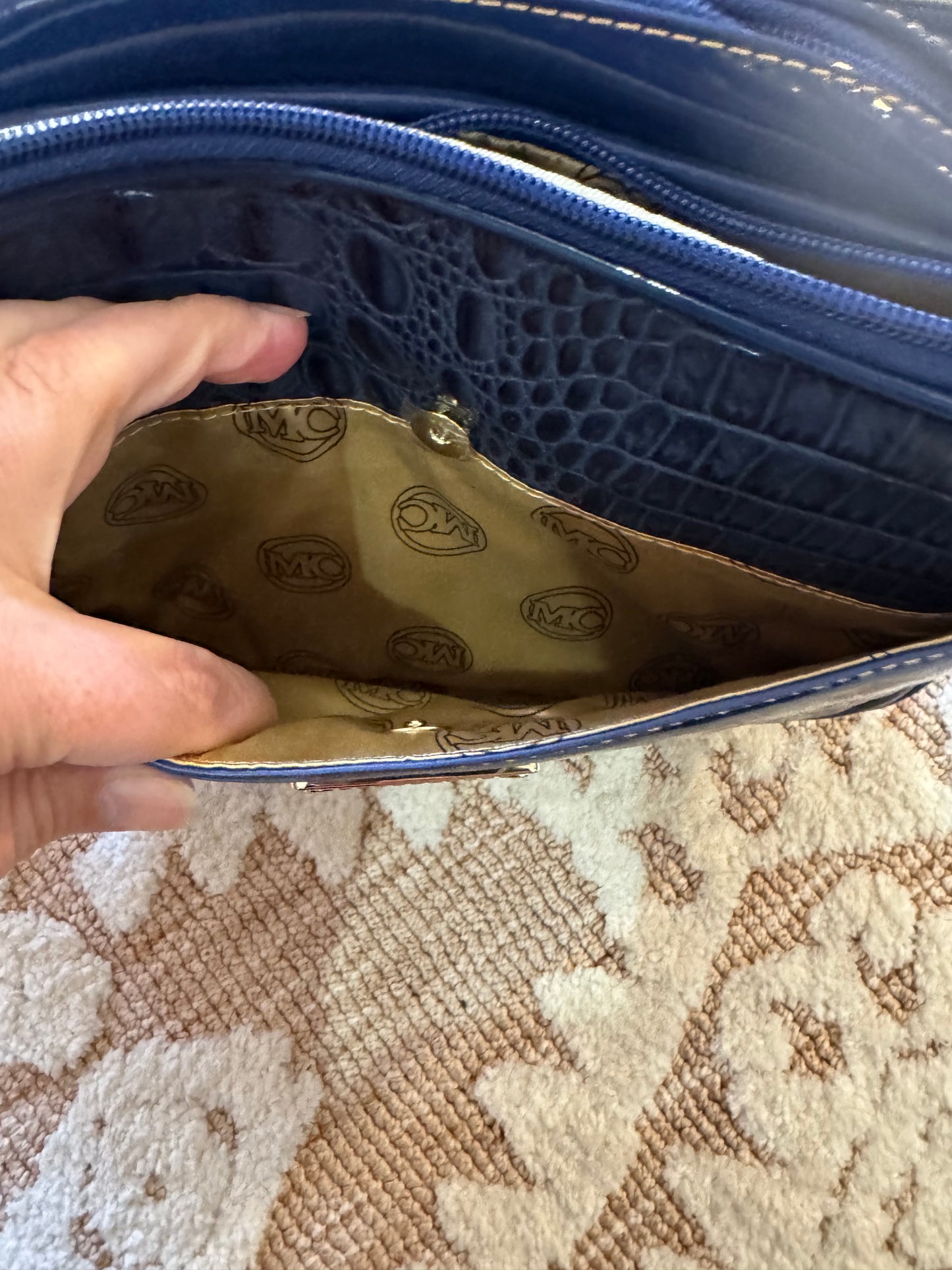 Blue Handbag - Get Organized